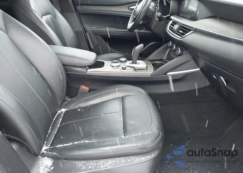 2022 Alfa Romeo Stelvio Ti Awd z USA, uszkodzony, nr VIN ZASPAKBN4N7D34117